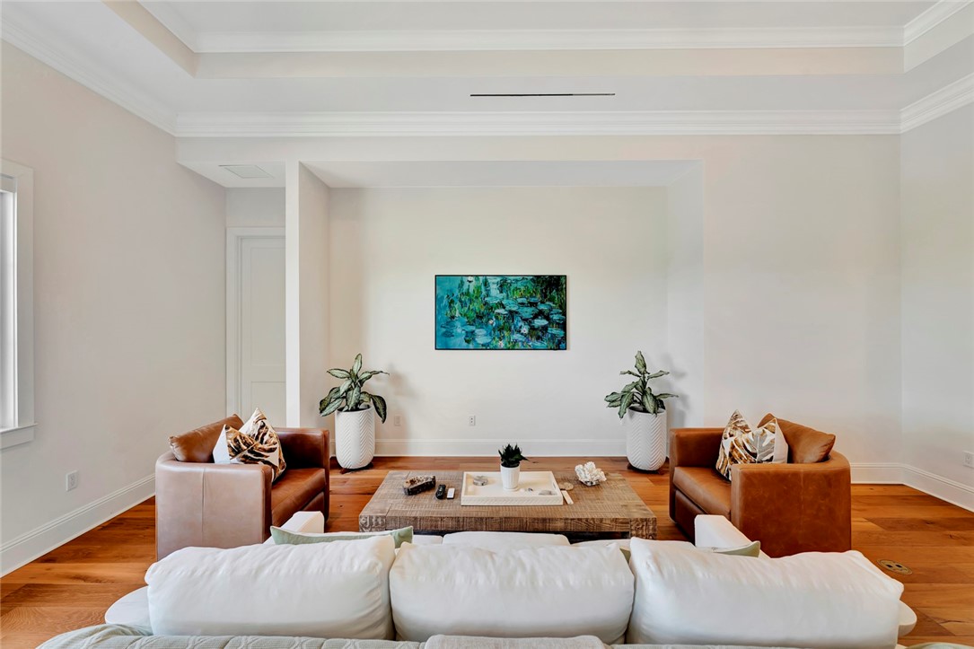 11 Caribe Way Vero Beach, FL 32963 - Photo 10 of 31 a living room with furniture and a window