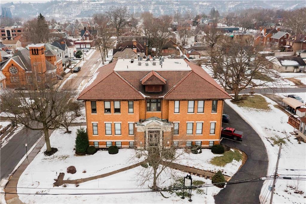 363 4th Street, Unit 6 Beaver, PA 15009 - Photo 28 of 34 Lincoln Court is a stately brick building built around 1906 and was originally a schoolhouse.