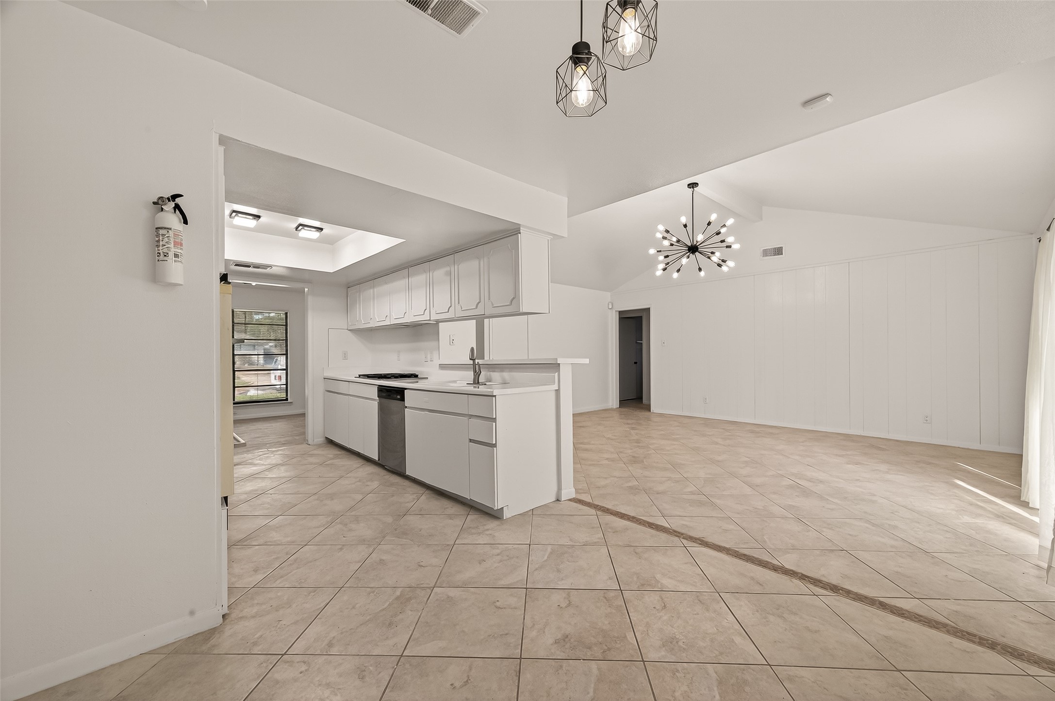 5523 Kuldell Drive Houston, TX 77096 - Photo 14 of 47