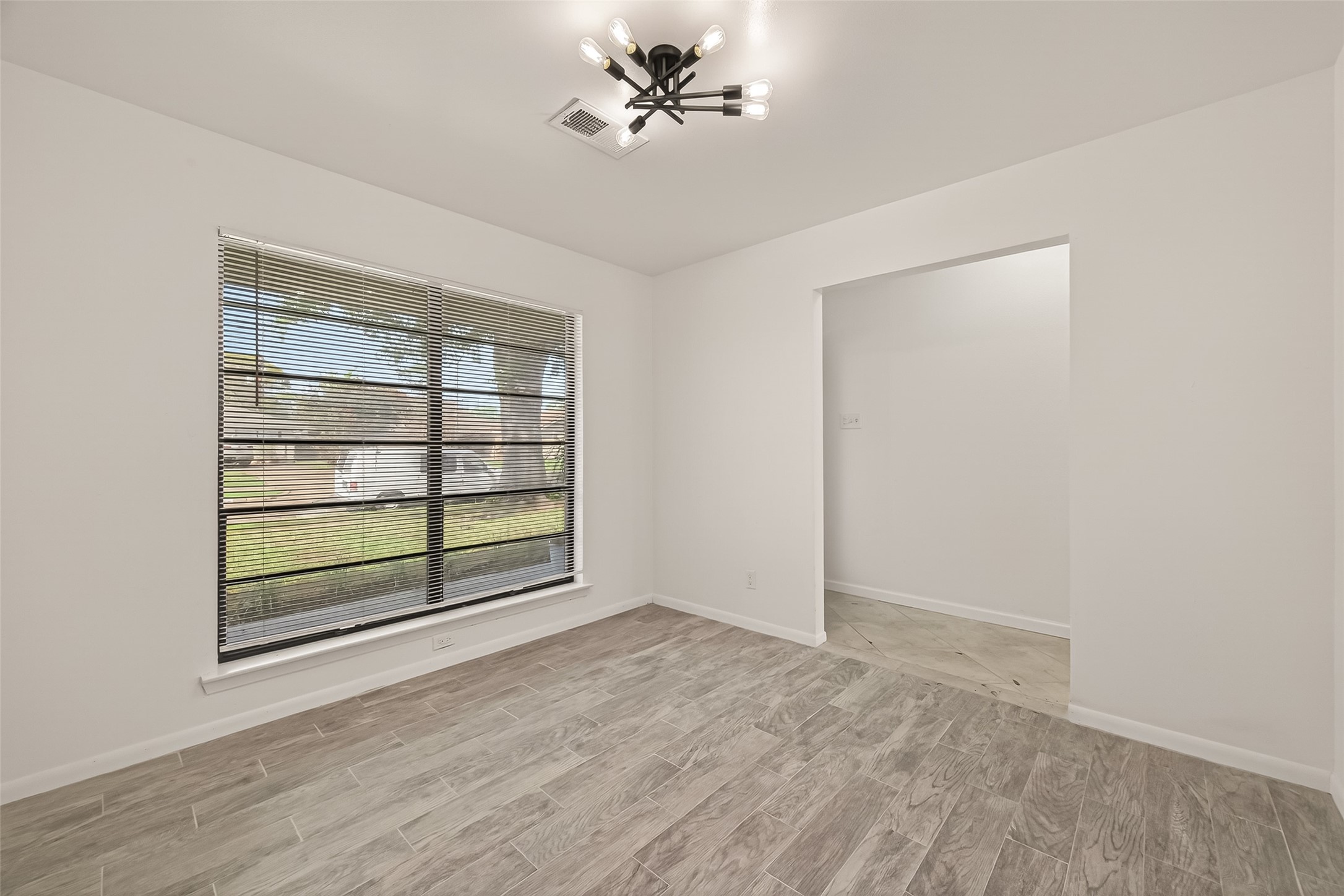 5523 Kuldell Drive Houston, TX 77096 - Photo 19 of 47