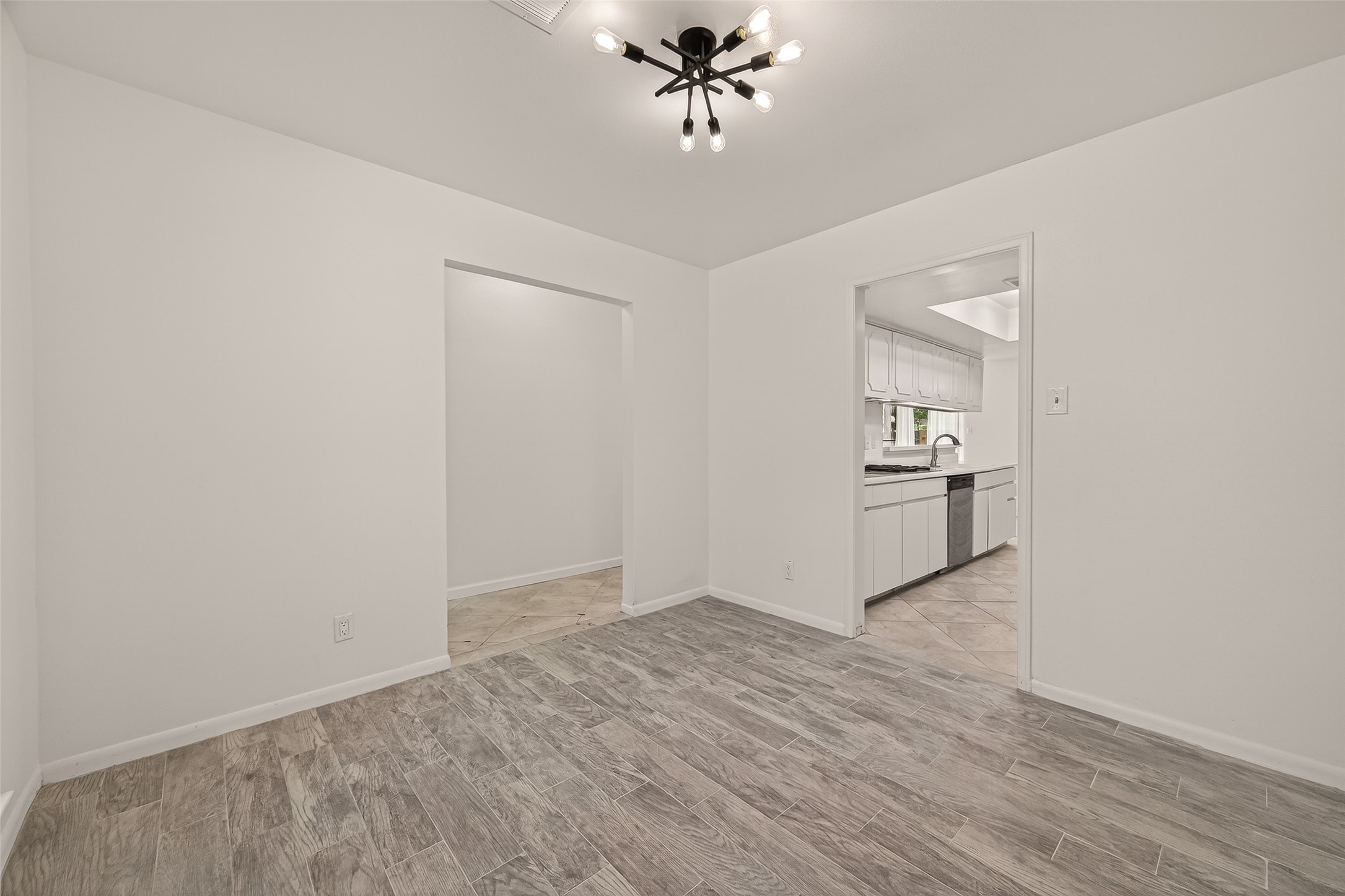 5523 Kuldell Drive Houston, TX 77096 - Photo 20 of 47