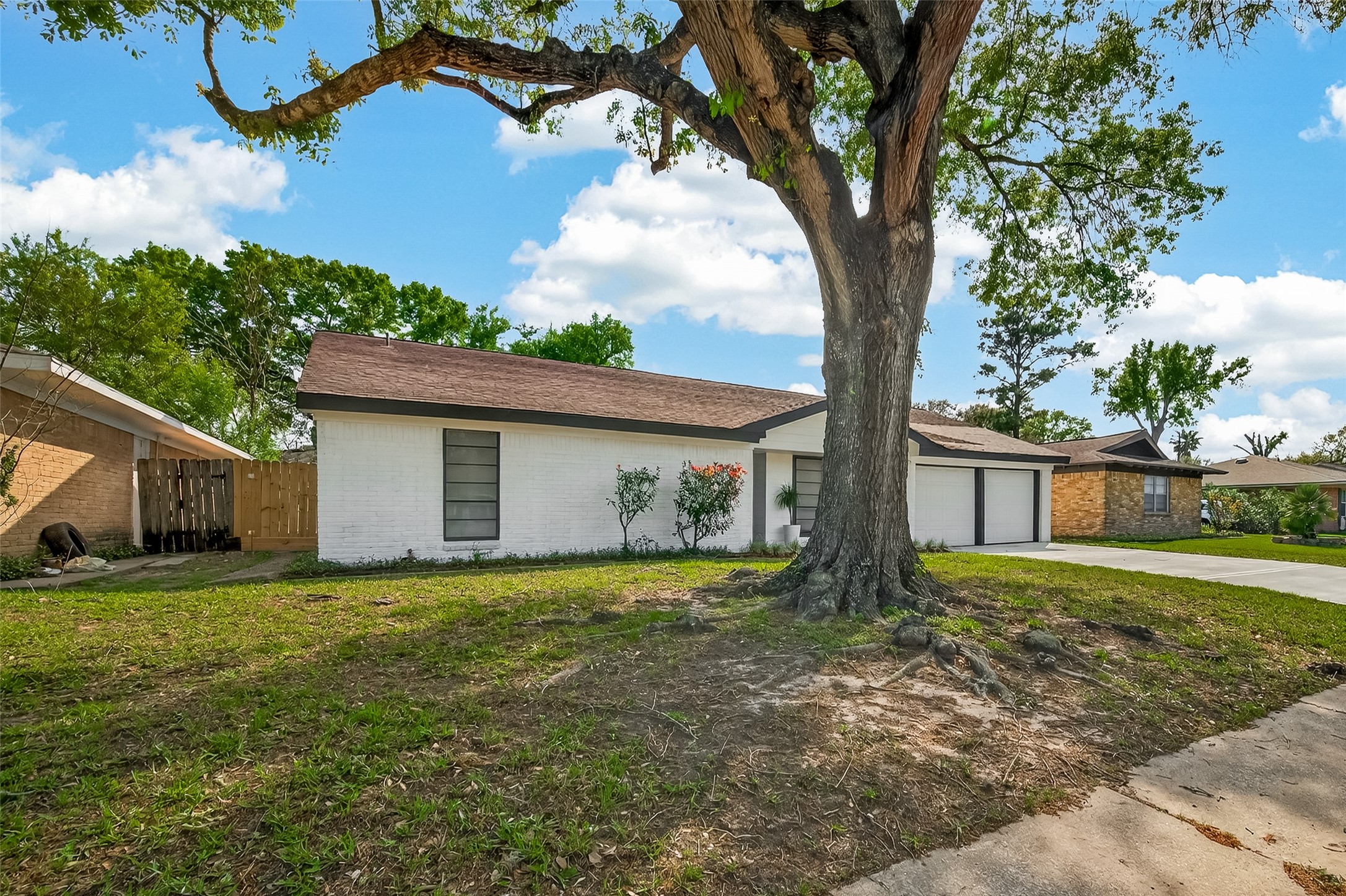 5523 Kuldell Drive Houston, TX 77096 - Photo 2 of 47