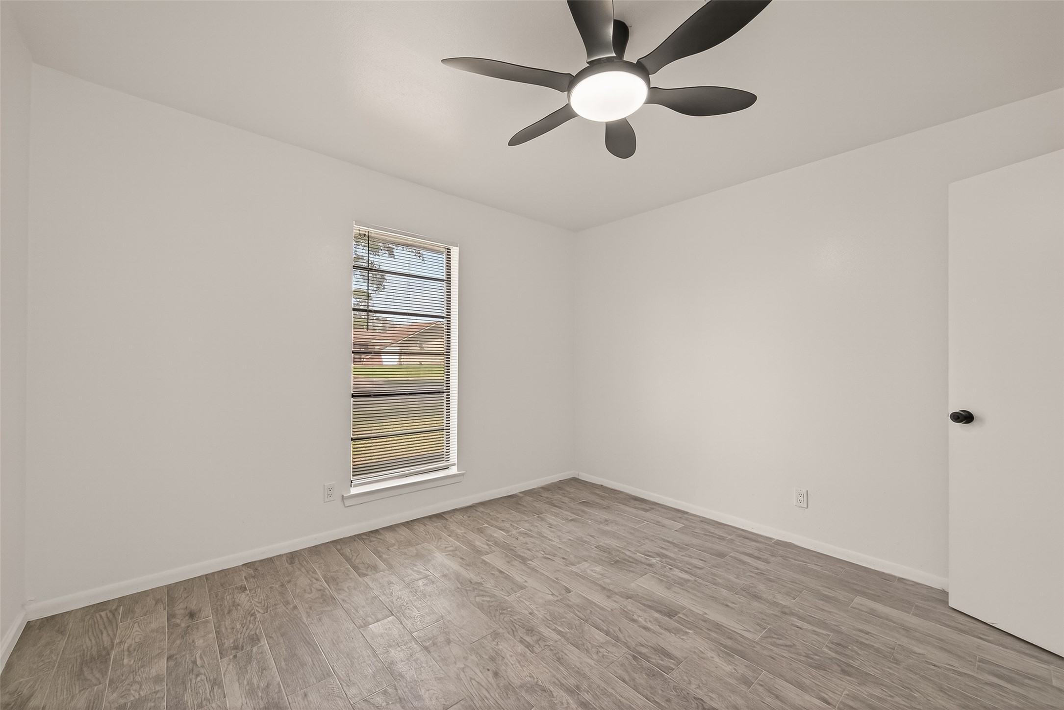 5523 Kuldell Drive Houston, TX 77096 - Photo 27 of 47