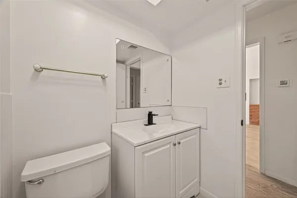 $2,400 | 5523 Kuldell Drive, Houston, TX 77096
