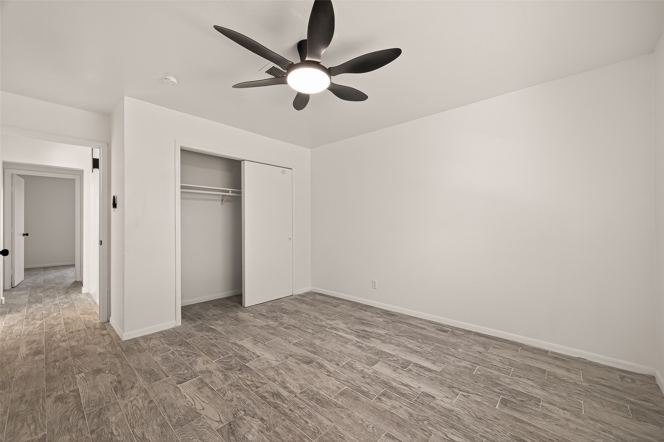5523 Kuldell Drive Houston, TX 77096 - Photo 33 of 47