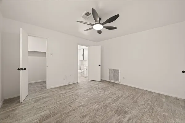 $2,400 | 5523 Kuldell Drive, Houston, TX 77096