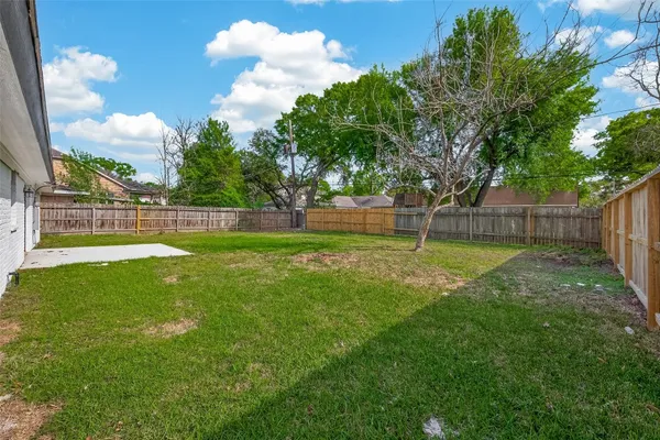 $2,400 | 5523 Kuldell Drive, Houston, TX 77096