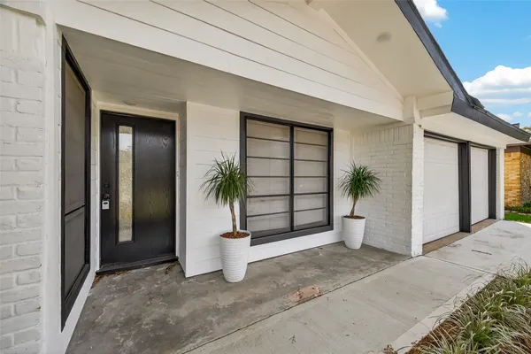 $2,400 | 5523 Kuldell Drive, Houston, TX 77096