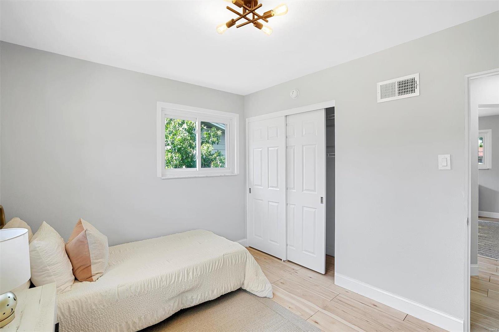 9903 Baptist Church Road St. Louis, MO 63126 - Photo 18 of 35 Gallery Image 18