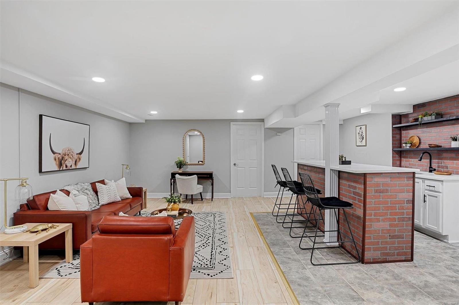 9903 Baptist Church Road St. Louis, MO 63126 - Photo 19 of 35 Gallery Image 19