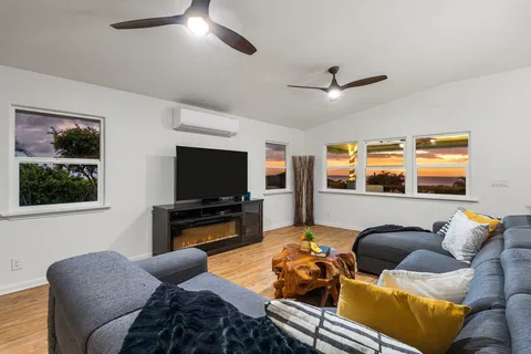 $1,395,000 | 73-1212 Wainani Street, Kailua-Kona, HI 96740