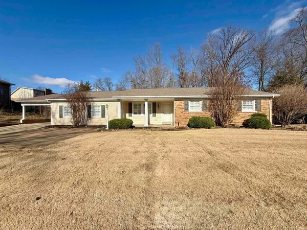 $322,000 | 7588 Broadview Drive, Newburgh, IN 47630