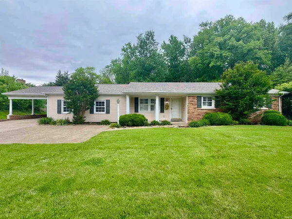 $314,900 | 7588 Broadview Drive, Newburgh, IN 47630