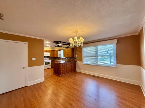$314,900 | 7588 Broadview Drive, Newburgh, IN 47630
