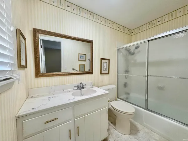 $314,900 | 7588 Broadview Drive, Newburgh, IN 47630