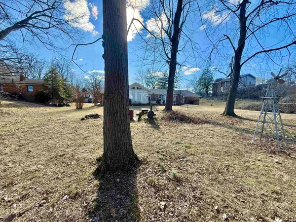 $314,900 | 7588 Broadview Drive, Newburgh, IN 47630