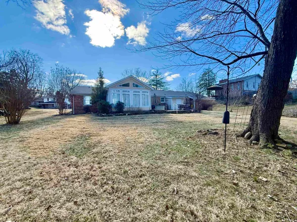 $314,900 | 7588 Broadview Drive, Newburgh, IN 47630