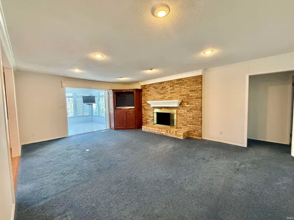 $314,900 | 7588 Broadview Drive, Newburgh, IN 47630