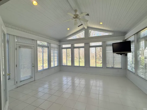 $314,900 | 7588 Broadview Drive, Newburgh, IN 47630