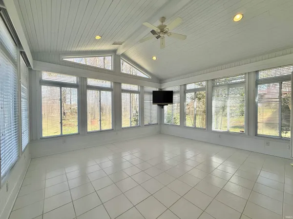 $314,900 | 7588 Broadview Drive, Newburgh, IN 47630