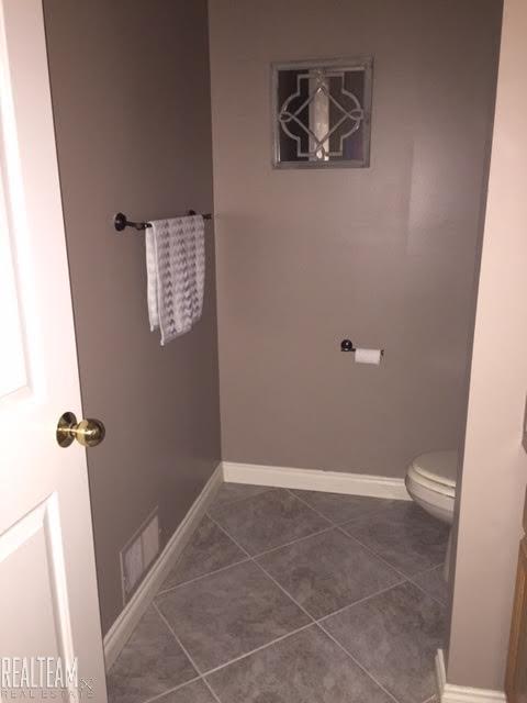 921 Dakota Rochester Hills, MI 48307 - Photo 22 of 46