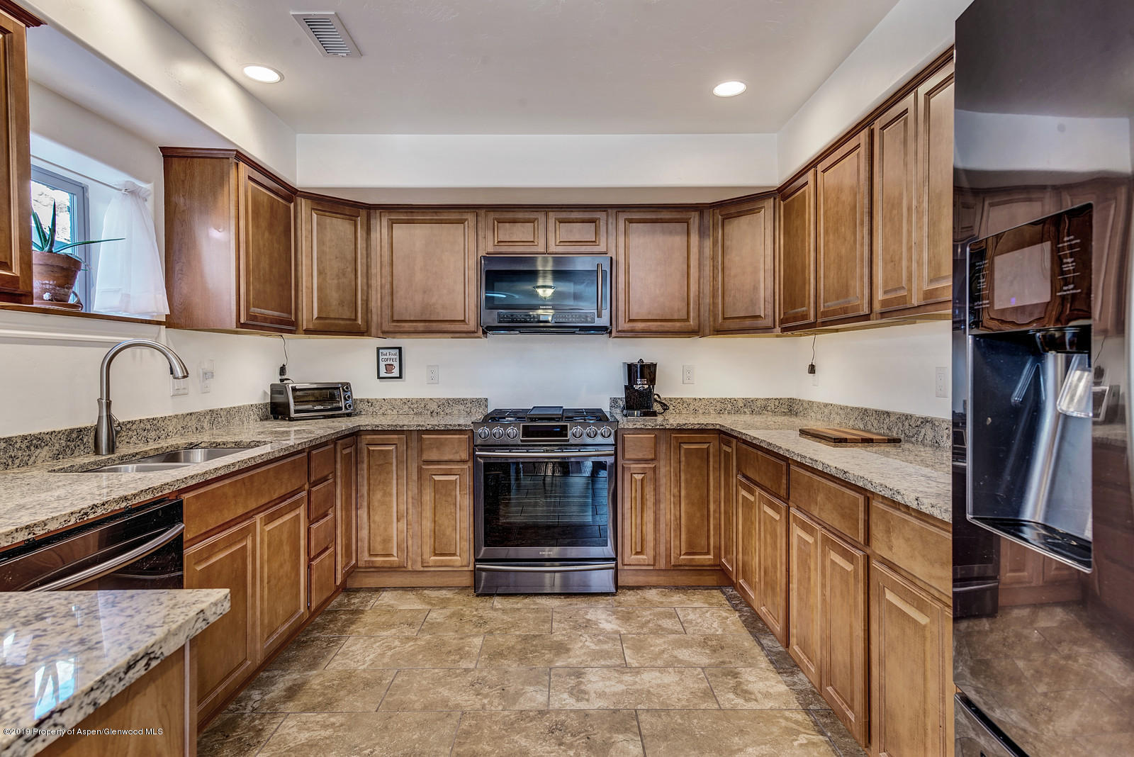 180 Castle Ridge Drive New Castle, CO 81647 - Photo 5 of 16 Kitchen