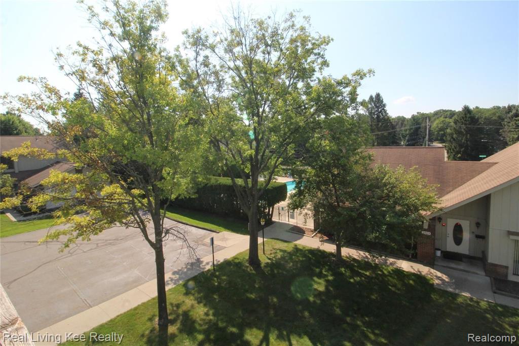 2939 Meadowbrook Drive Rochester Hills, MI 48309 - Photo 23 of 29