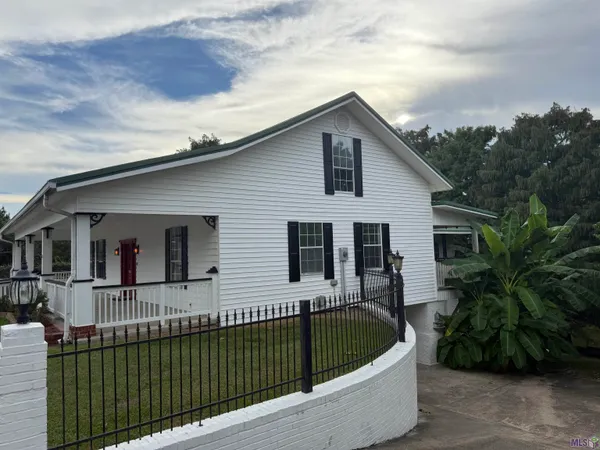 $495,000 | 58416 Bayou Road, Plaquemine, LA 70764
