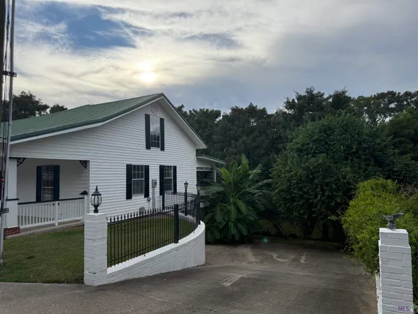 $495,000 | 58416 Bayou Road, Plaquemine, LA 70764