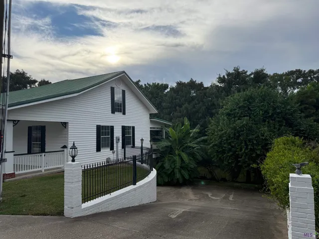 $549,000 | 58416 Bayou Road, Plaquemine, LA 70764