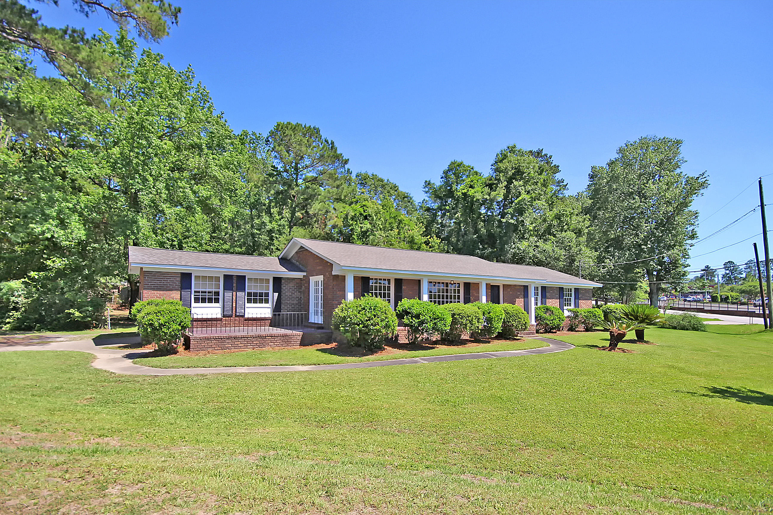101 Frontage Road Summerville, SC 29485 - Photo 1 of 23 Stunning & Spacious Brick Ranch!