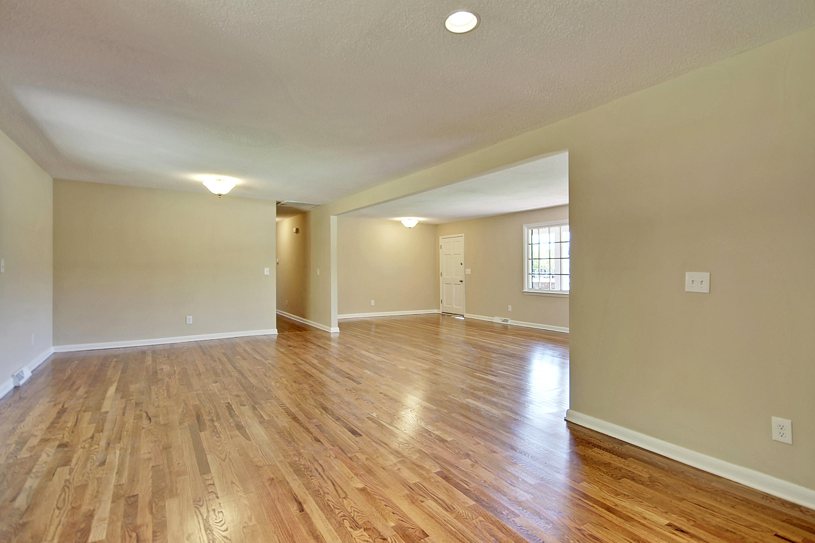 101 Frontage Road Summerville, SC 29485 - Photo 6 of 23 Dinning and Great Room