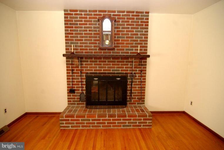 14913 Dunstan Lane Monkton, MD 21111 - Photo 16 of 21 Fireplace