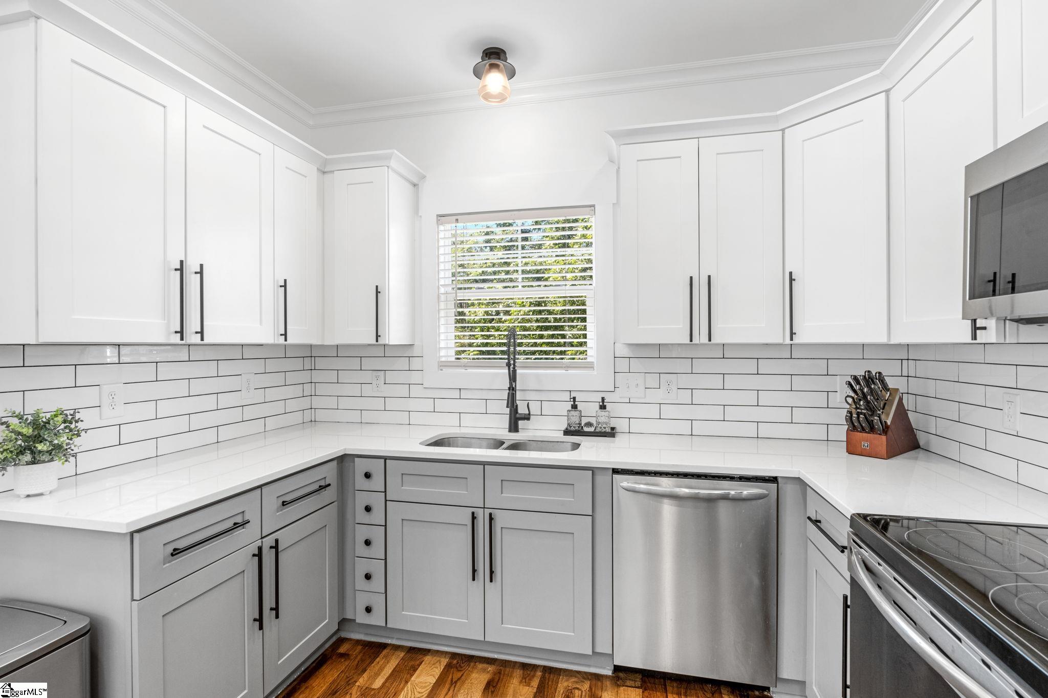 7 Railroad Street Greenville, SC 29607 - Photo 11 of 37