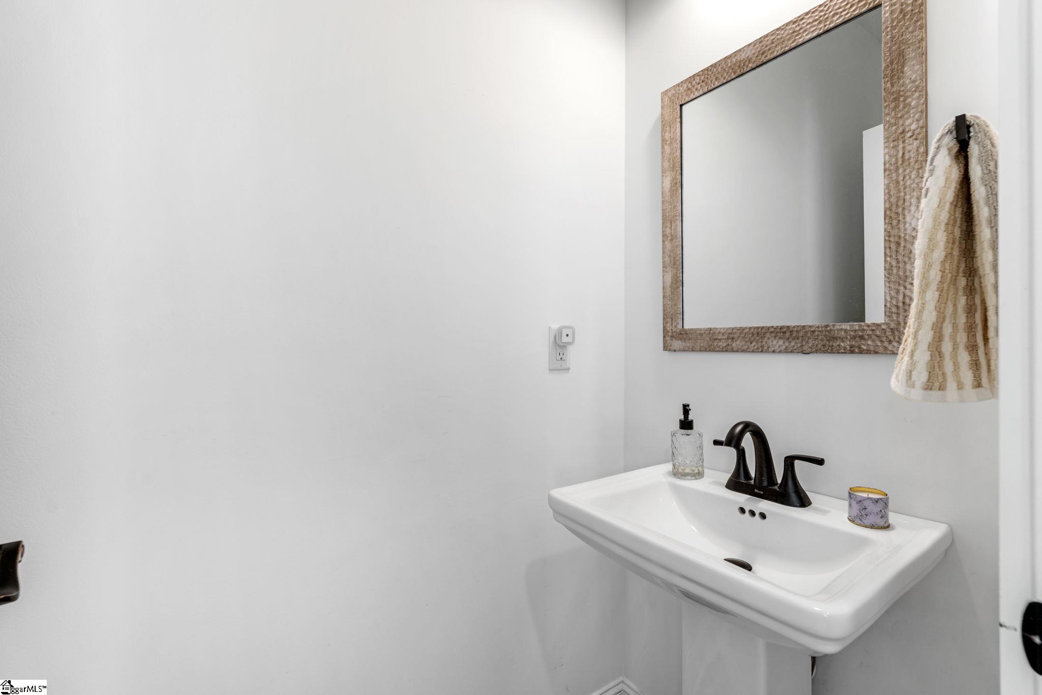 7 Railroad Street Greenville, SC 29607 - Photo 17 of 37