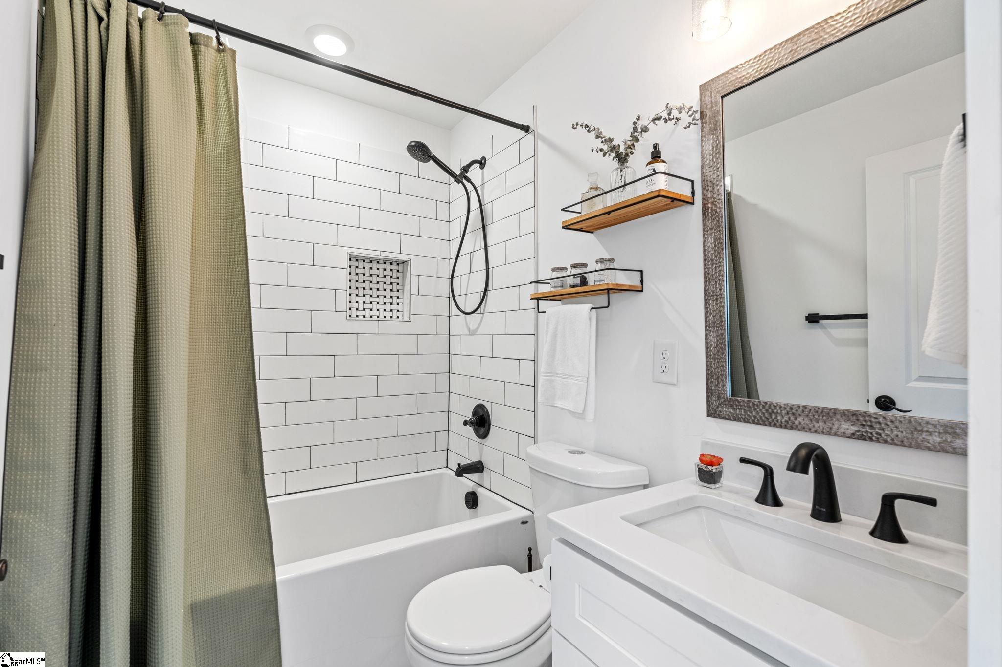 7 Railroad Street Greenville, SC 29607 - Photo 23 of 37