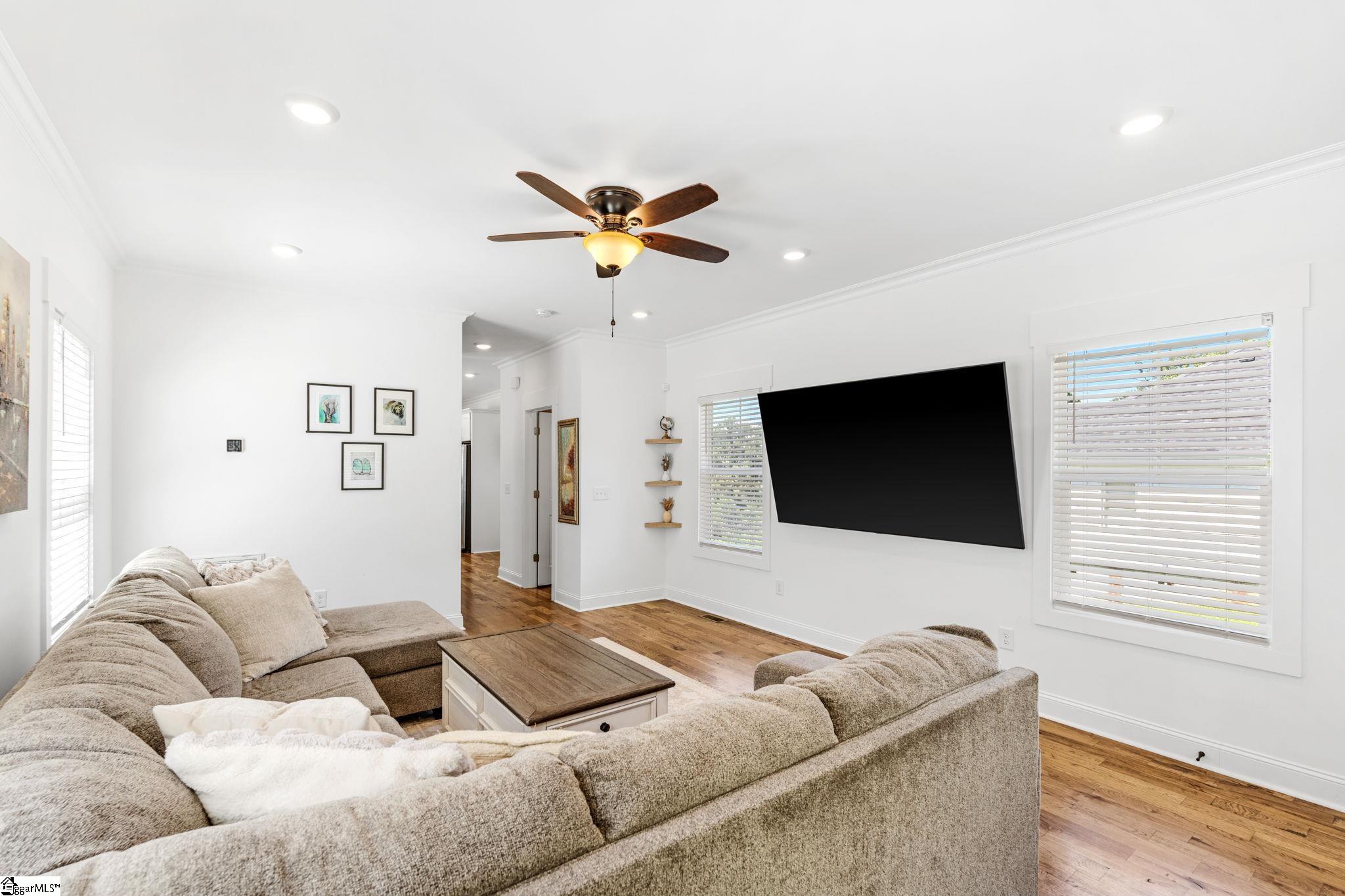 7 Railroad Street Greenville, SC 29607 - Photo 7 of 37