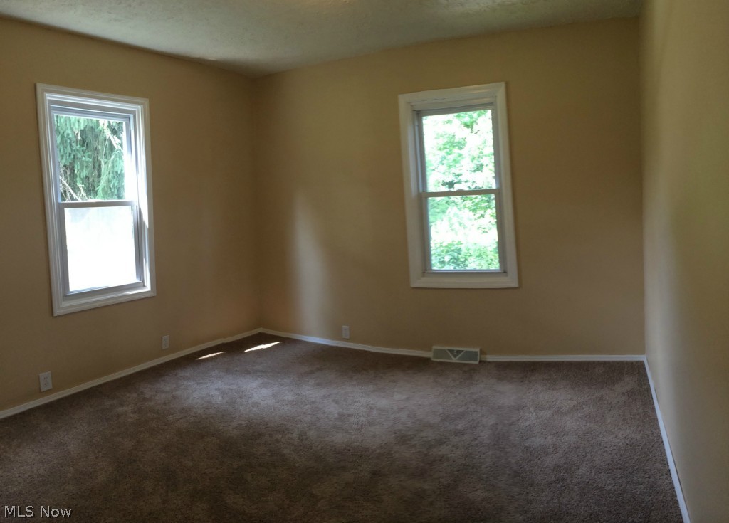 1004 Independence Avenue Akron, OH 44310 - Photo 18 of 23 Gallery Image 18
