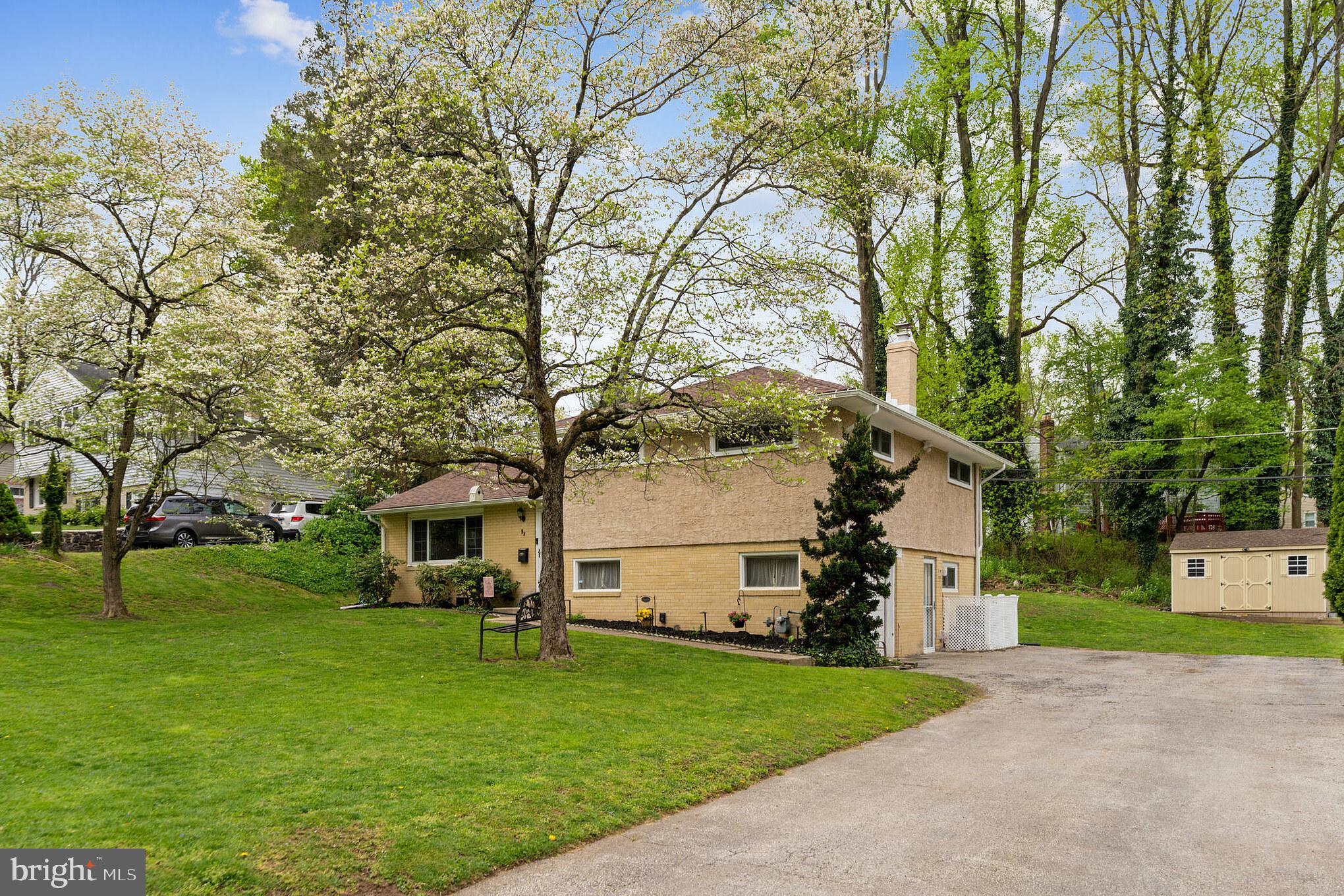 98 Verona Road Broomall, PA 19008 - Photo 3 of 28 Gallery Image 3