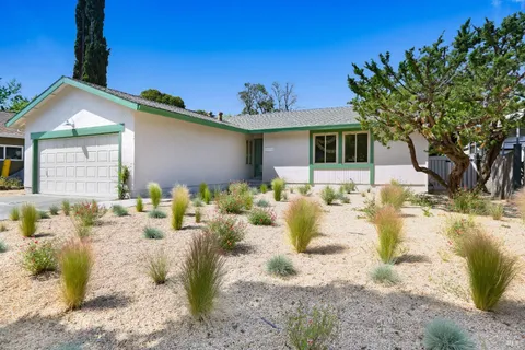 $849,000 | 1715 Calavaras Drive, Santa Rosa, CA 95405