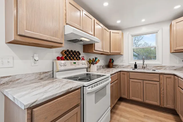 $325,000 | 9 David Street, Lisbon, ME 04252