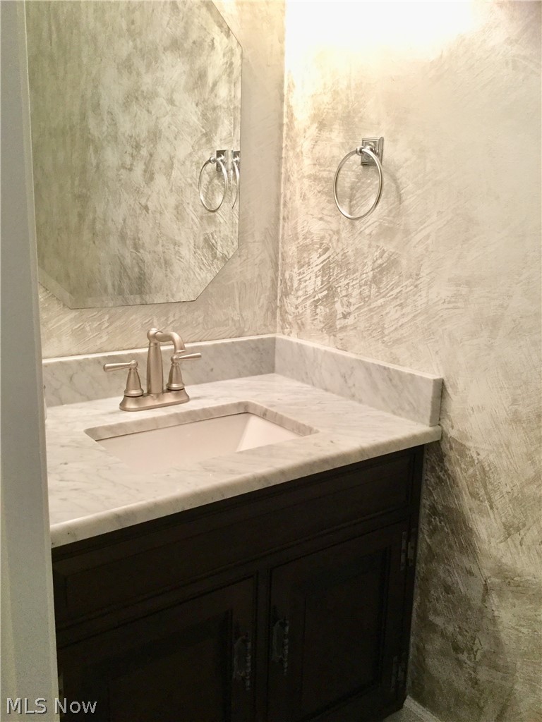 2999 Howland Wilson Road Northeast Warren, OH 44484 - Photo 13 of 35 Gallery Image 13