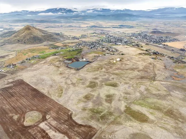 a view of an ocean beach