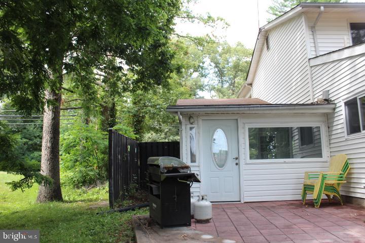 6804 Rolling Road Springfield, VA 22152 - Photo 40 of 44 Gallery Image 40
