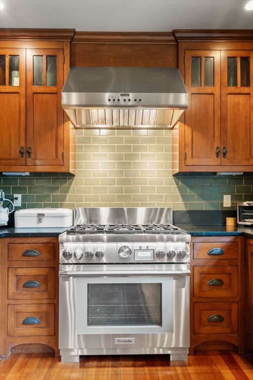 18 Shears Street Wrentham, MA 02093 - Photo 3 of 42