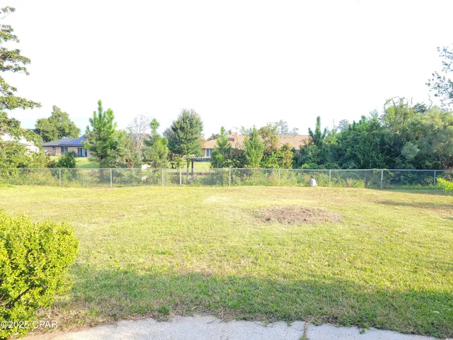 $2,000 | 2512 West 27th Street, Panama City, FL 32405