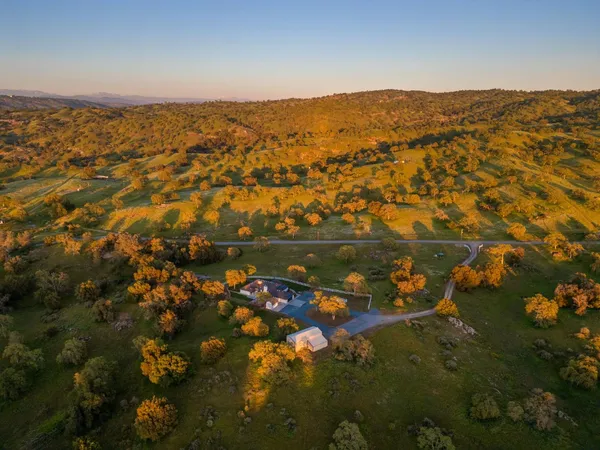 $895,000 | 26882 Road 400, Madera, CA 93636