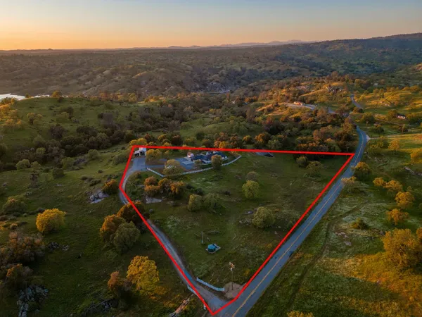 $895,000 | 26882 Road 400, Madera, CA 93636