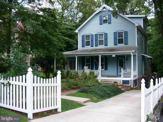 1920 Grace Church Road Silver Spring, MD 20910 - Photo 1 of 28 Exterior (Front)