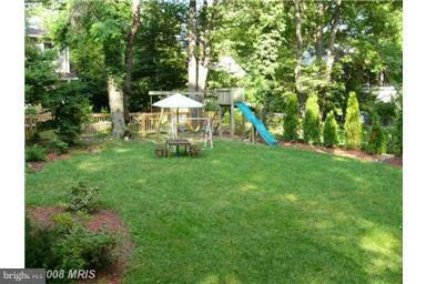 1920 Grace Church Road Silver Spring, MD 20910 - Photo 19 of 28 Exterior (Rear)